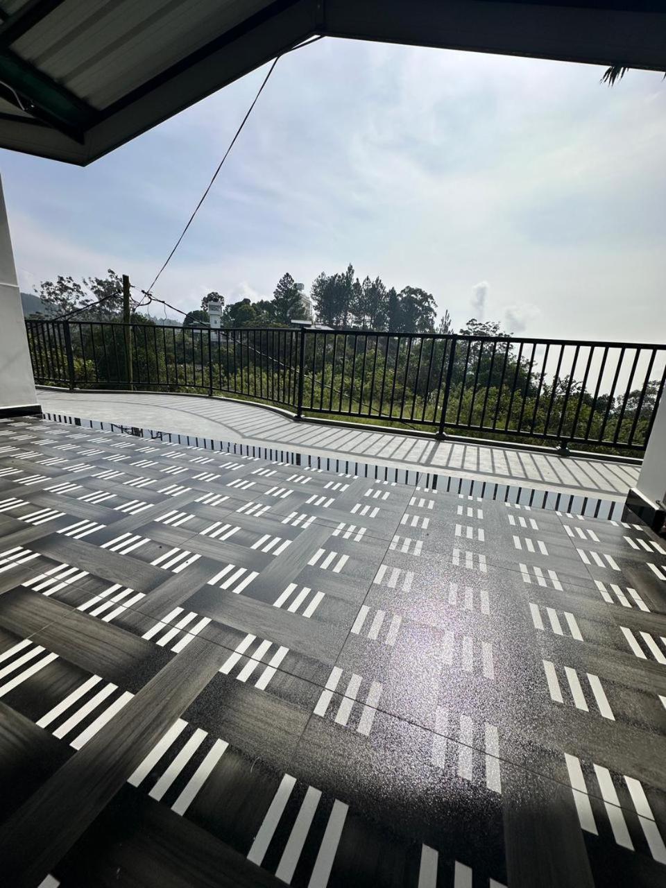 Royal Vantage Ella Exterior photo
